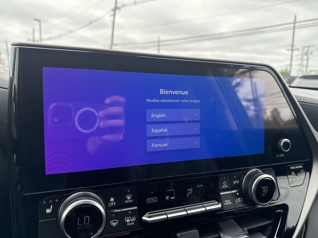 Thumbnail: 2025 Toyota Highlander - 21
