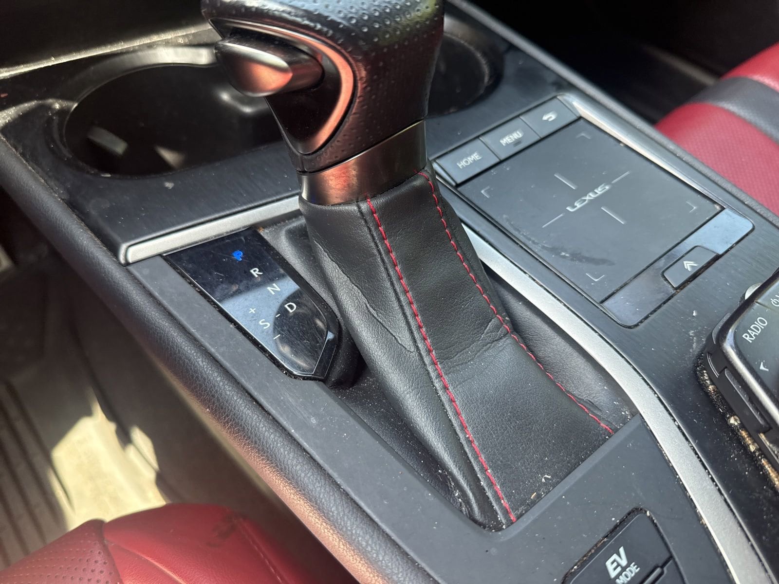 Thumbnail: 2019 Lexus UX - 32