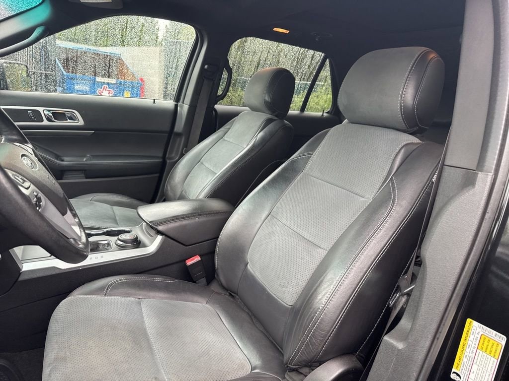 Thumbnail: 2015 Ford Explorer - 19