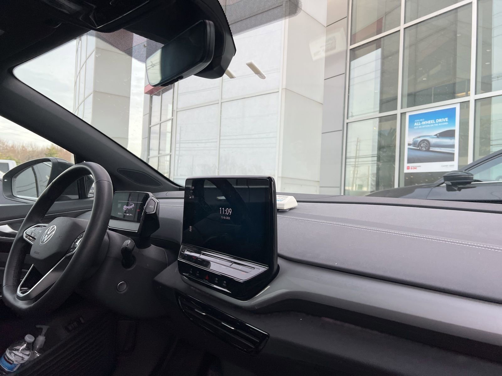 Thumbnail: 2023 Volkswagen ID.4 - 19