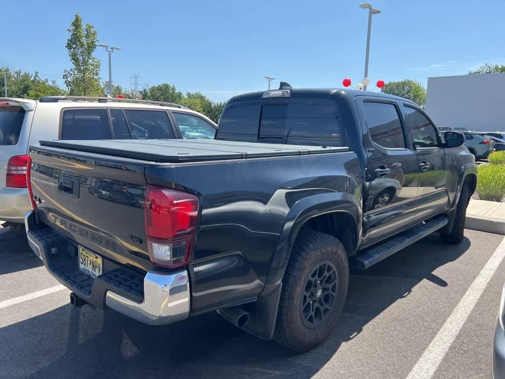 Thumbnail: 2021 Toyota Tacoma - 3