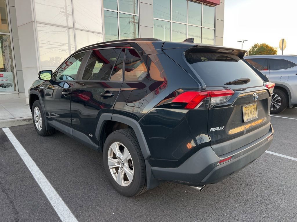 Thumbnail: 2019 Toyota RAV4 - 5