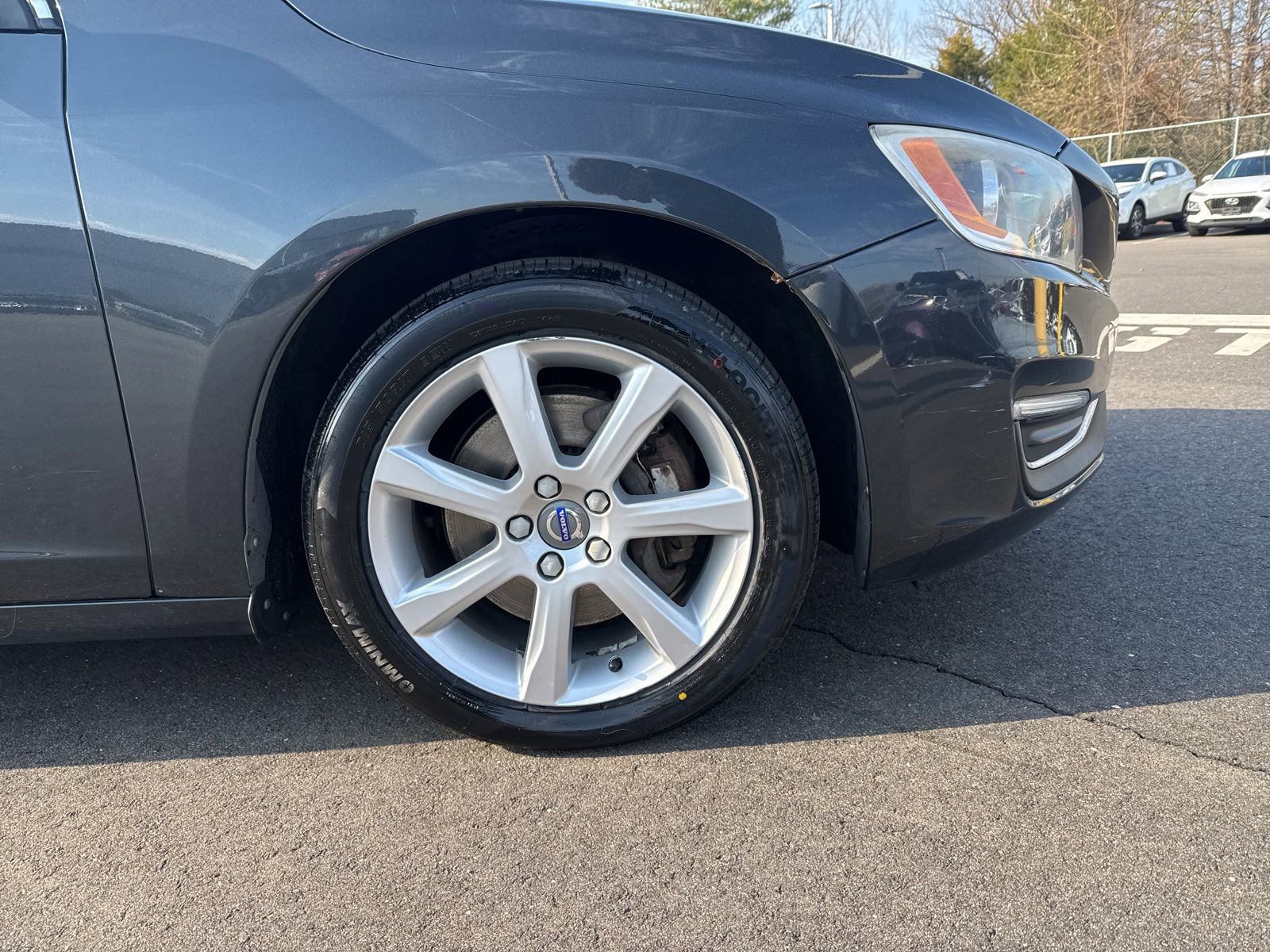 Thumbnail: 2016 Volvo S60 - 16