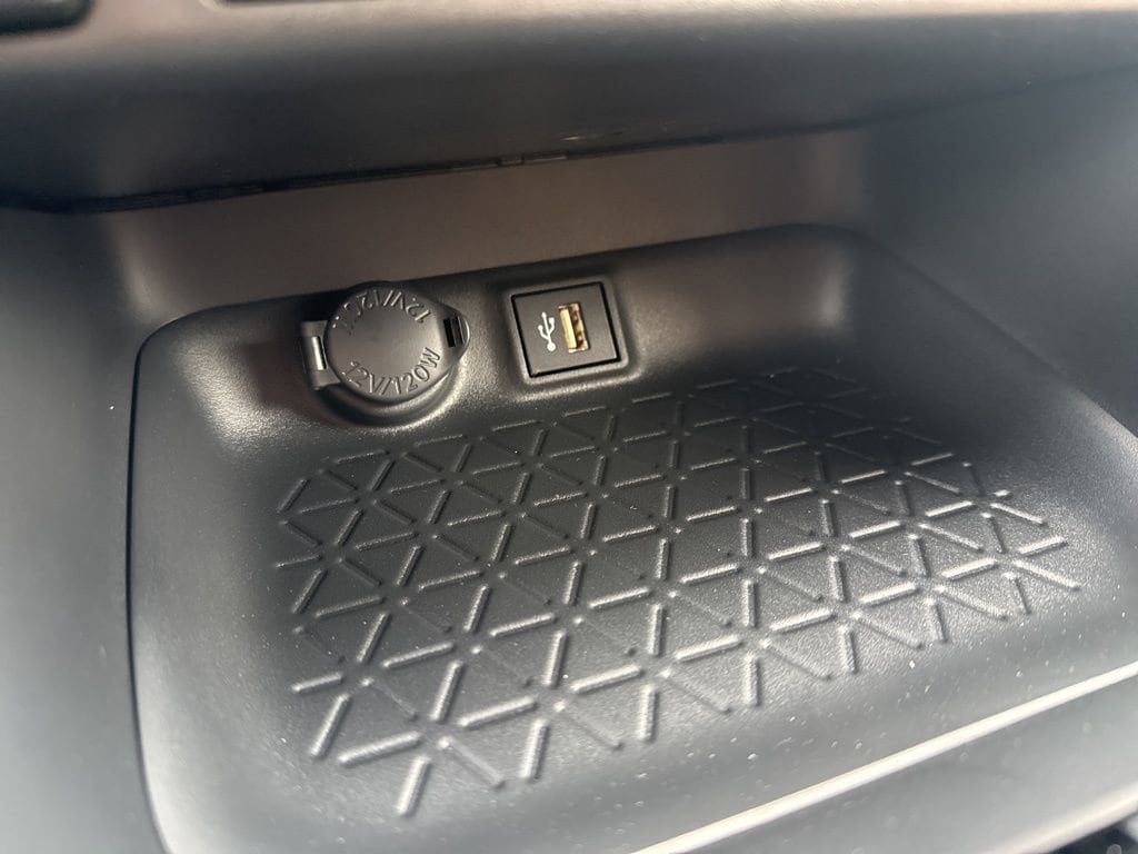 Thumbnail: 2025 Toyota RAV4 - 20