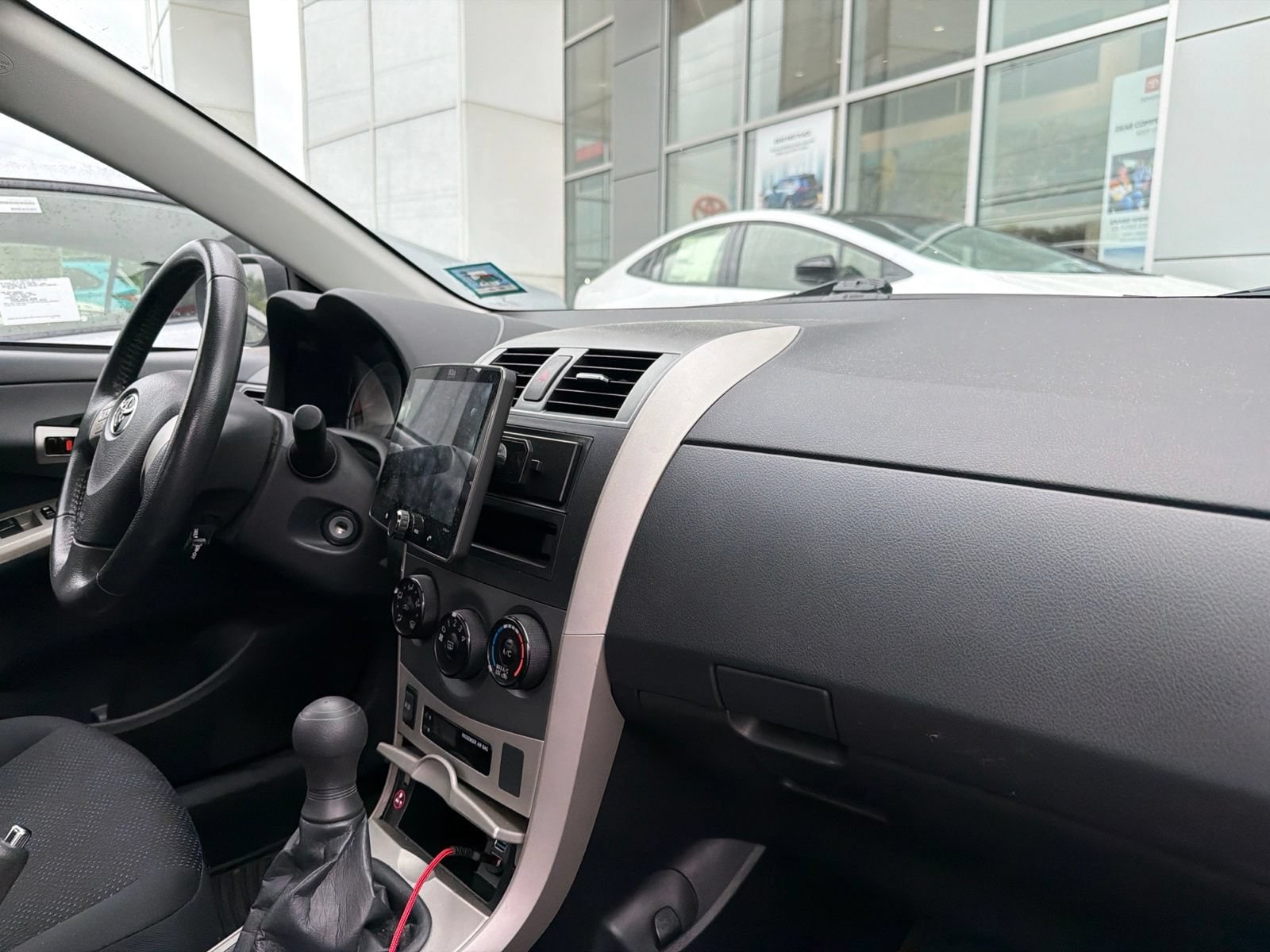 Thumbnail: 2010 Toyota Corolla - 17