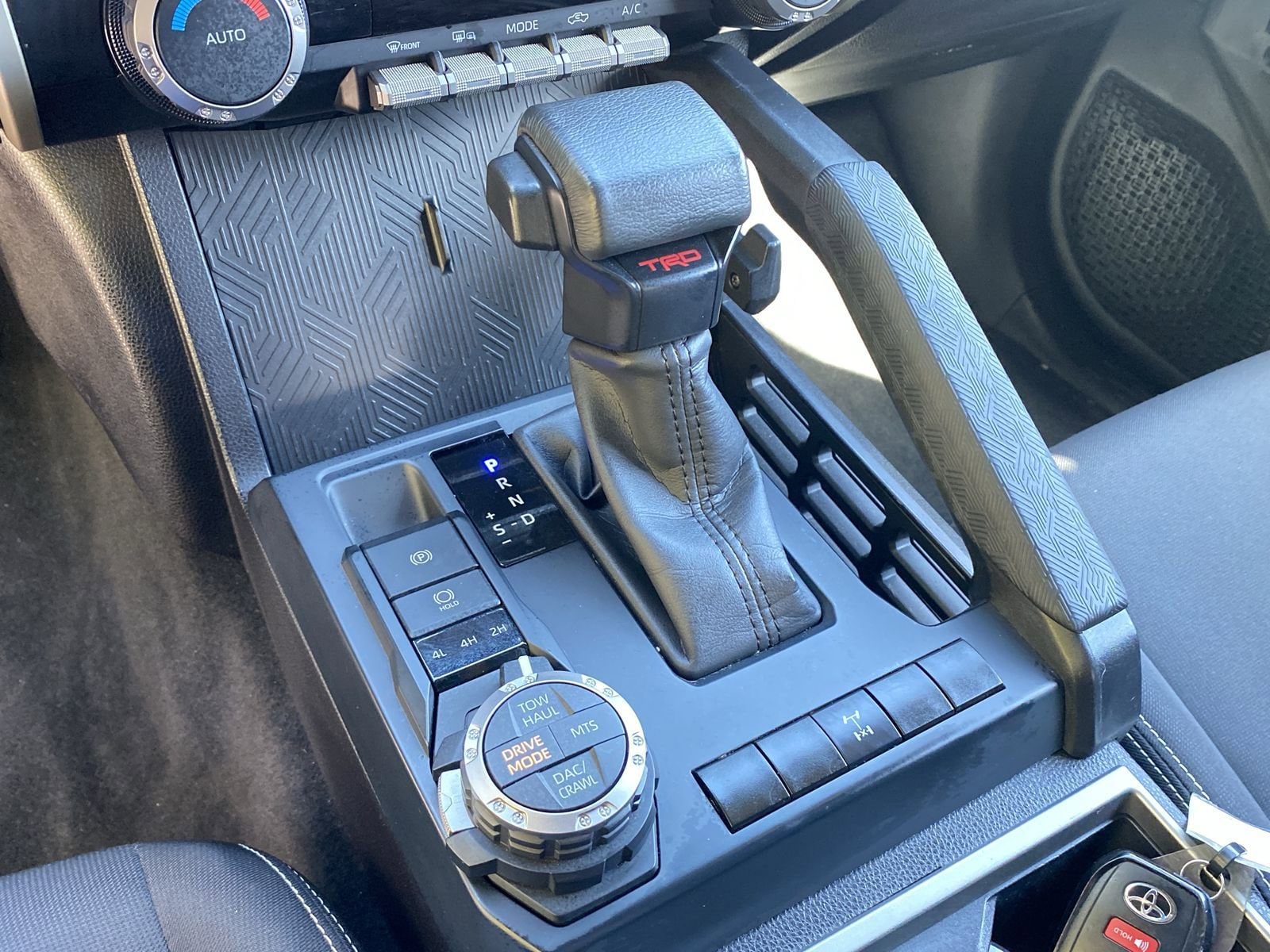 Thumbnail: 2024 Toyota Tacoma - 34