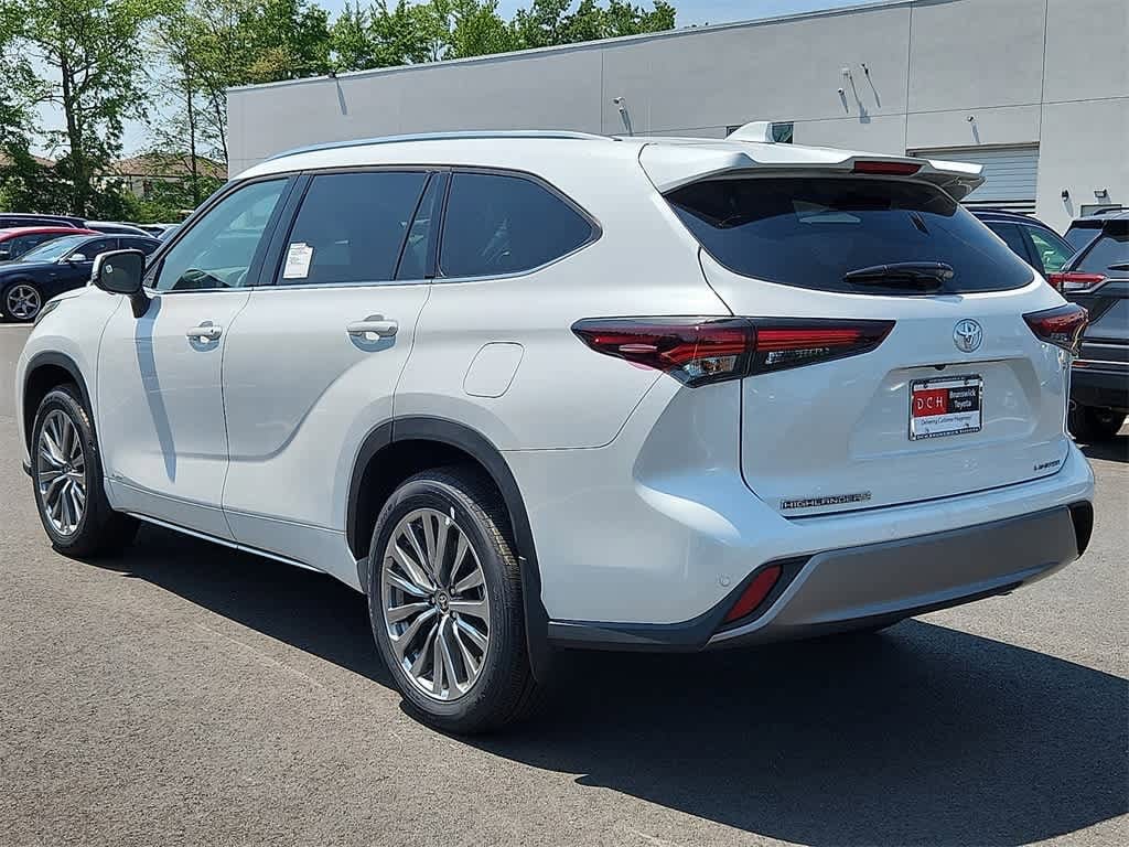 2025 Toyota Highlander Limited 6