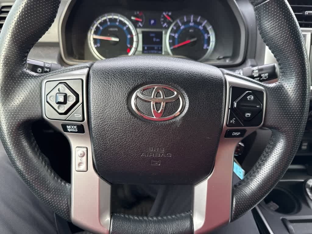 Thumbnail: 2018 Toyota 4Runner - 21