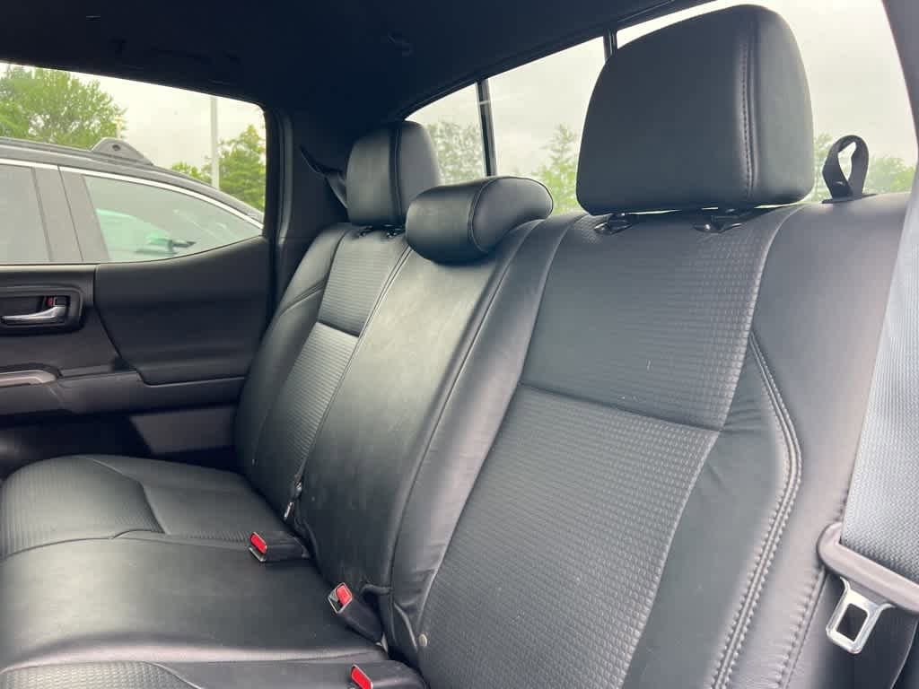 2021 Toyota Tacoma TRD Off-Road 18