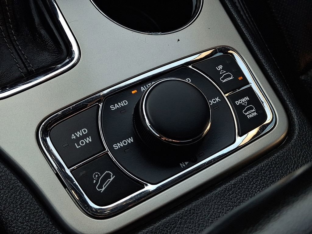 Thumbnail: 2019 Jeep Grand Cherokee - 33