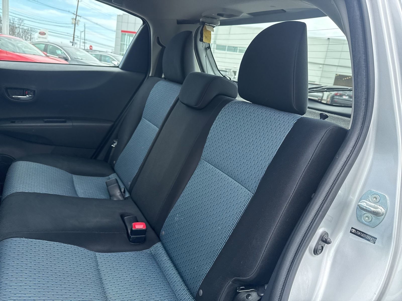 Thumbnail: 2012 Toyota Yaris - 18