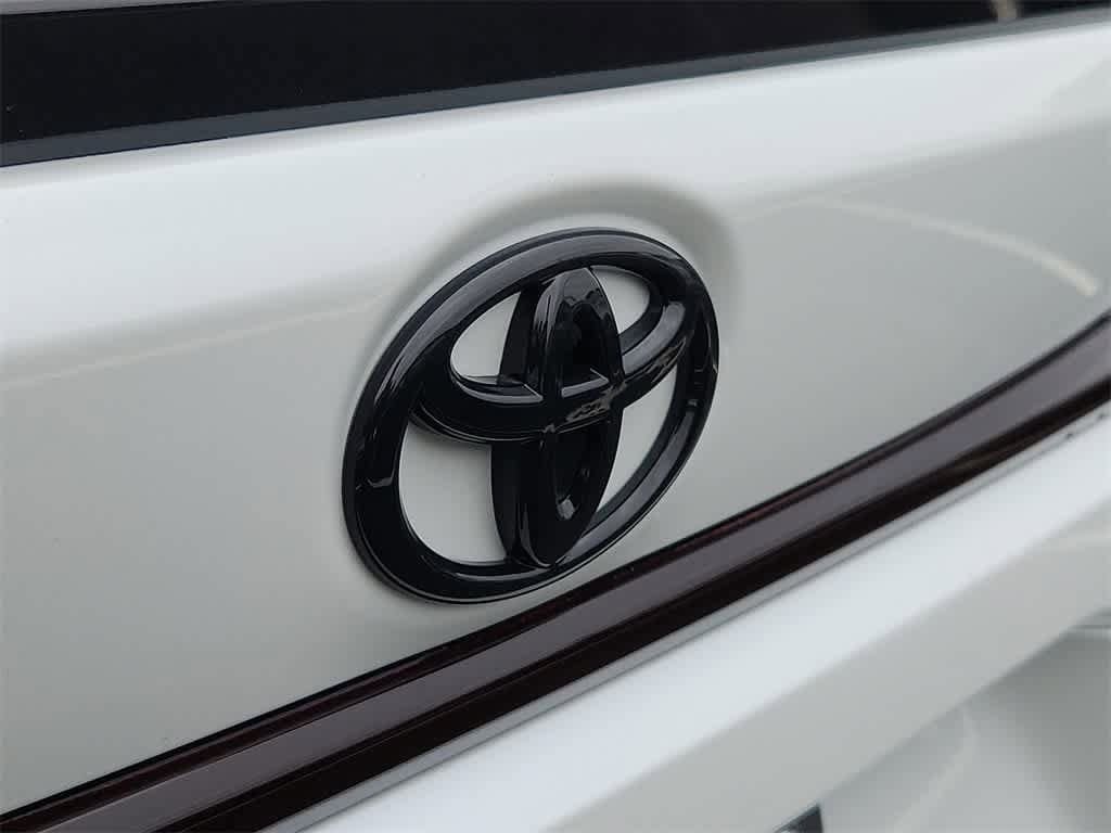 Thumbnail: 2025 Toyota Corolla - 17