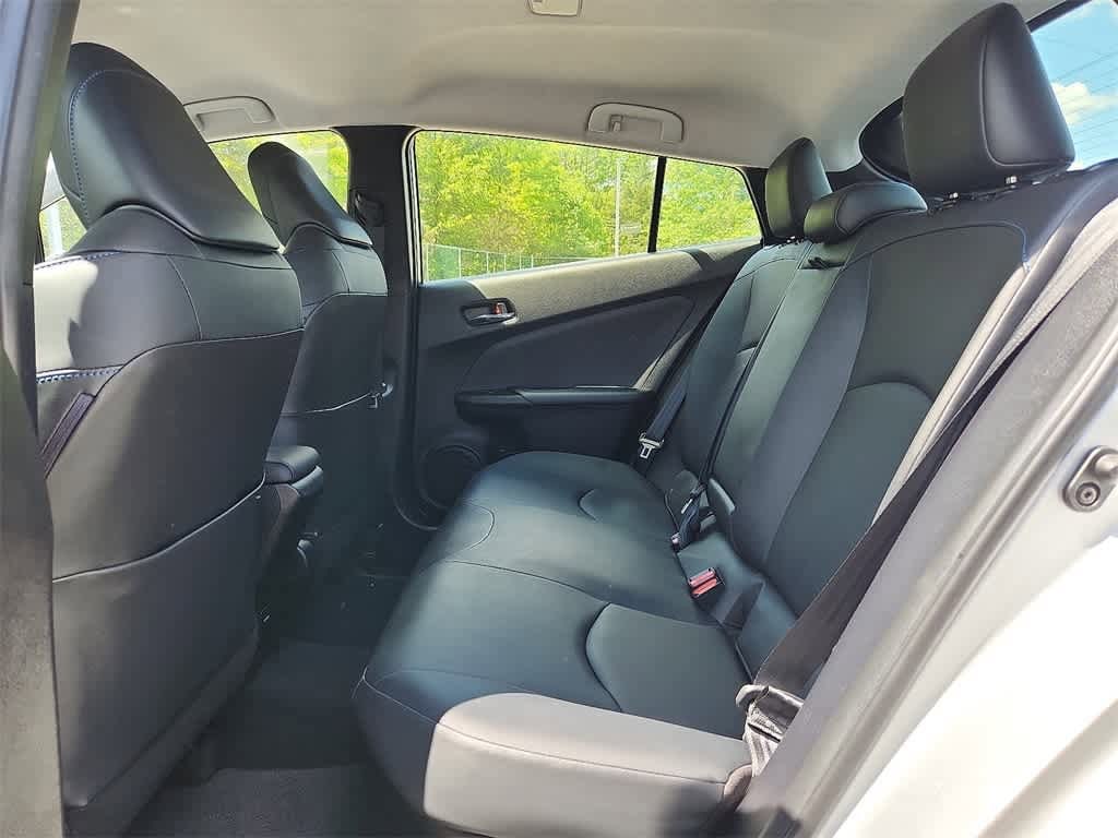 Thumbnail: 2017 Toyota Prius - 16