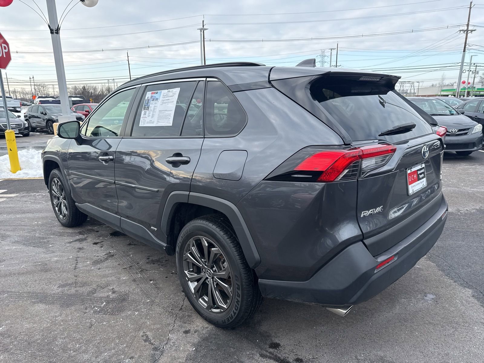 Thumbnail: 2022 Toyota RAV4 - 14