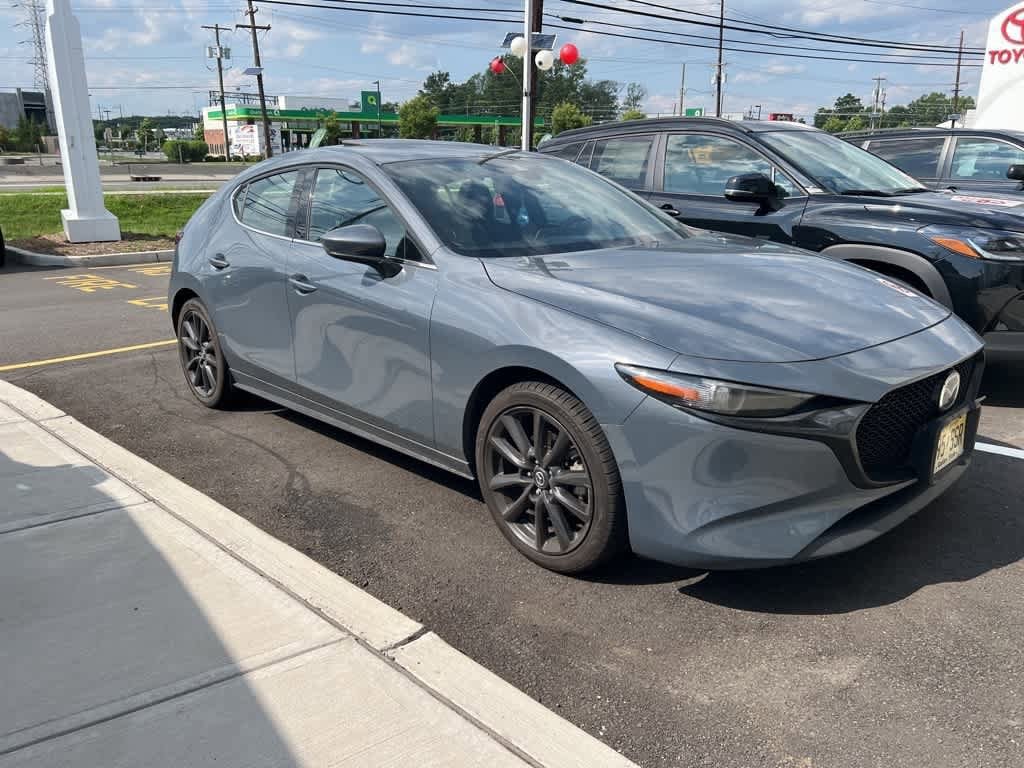 Thumbnail: 2022 Mazda Mazda3 - 2