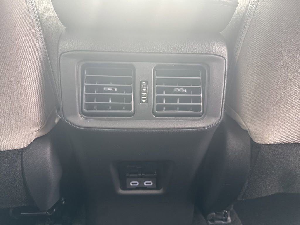 Thumbnail: 2025 Toyota RAV4 - 16