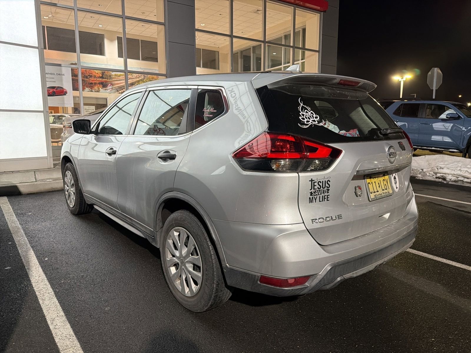 Used 2018 Nissan Rogue S with VIN KNMAT2MT7JP537985 for sale in North Brunswick Township, NJ