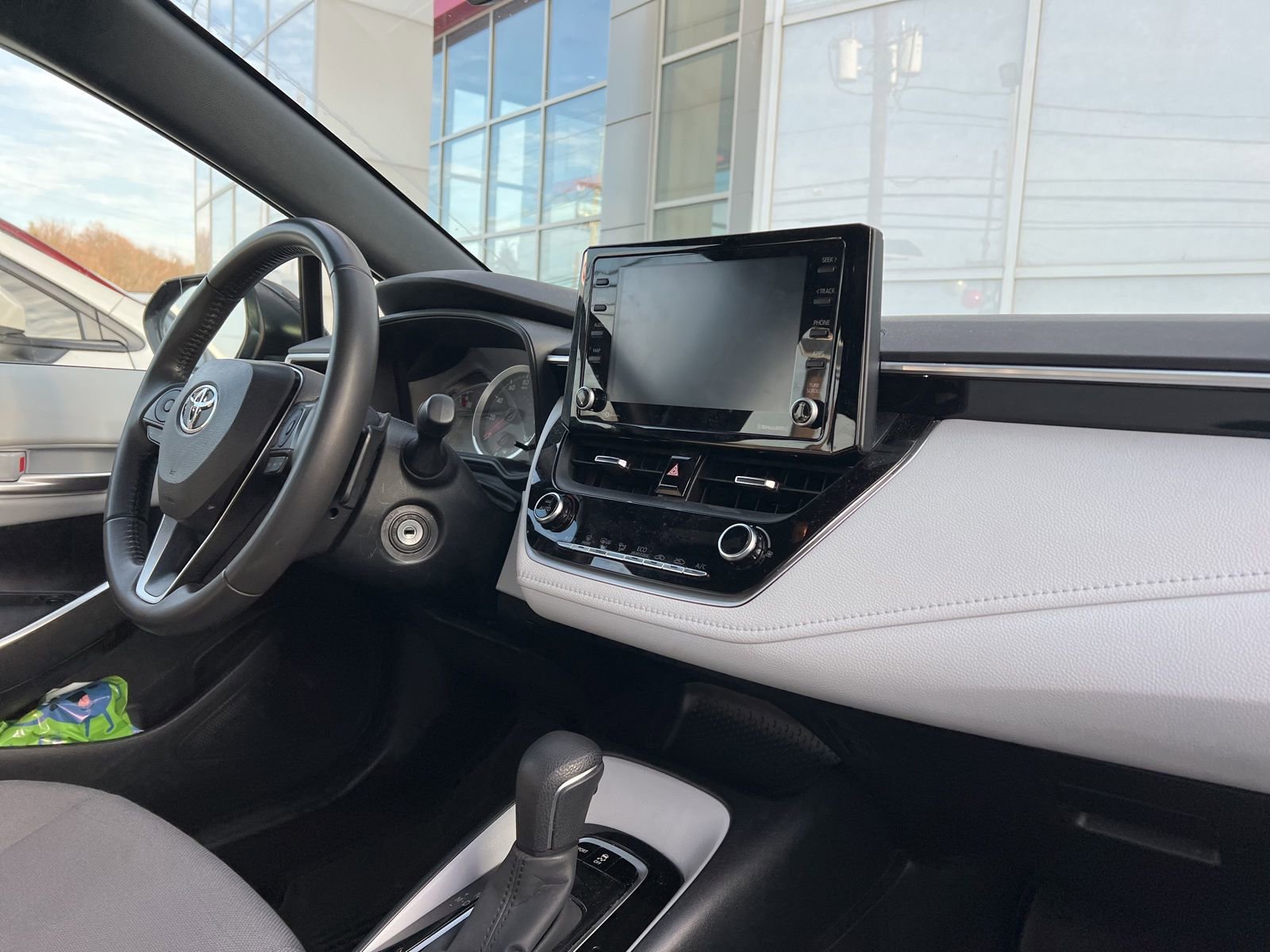 Thumbnail: 2022 Toyota Corolla - 16