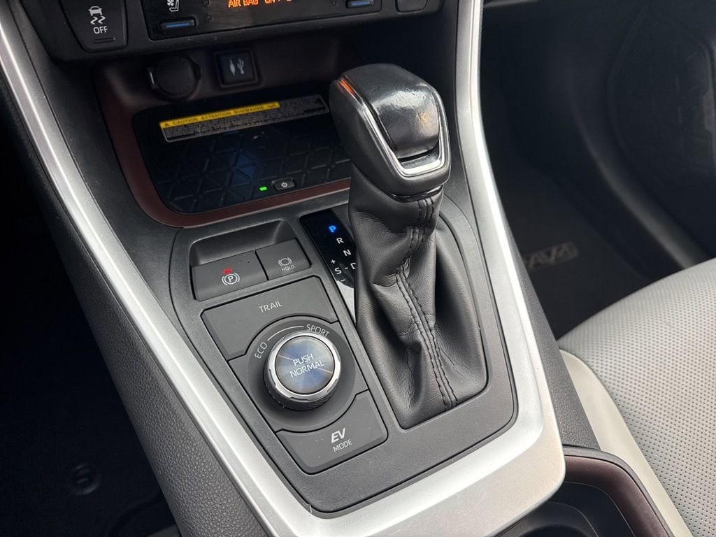 Thumbnail: 2019 Toyota RAV4 - 31