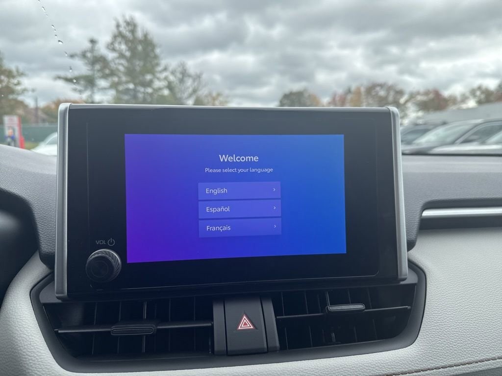 Thumbnail: 2025 Toyota RAV4 - 19