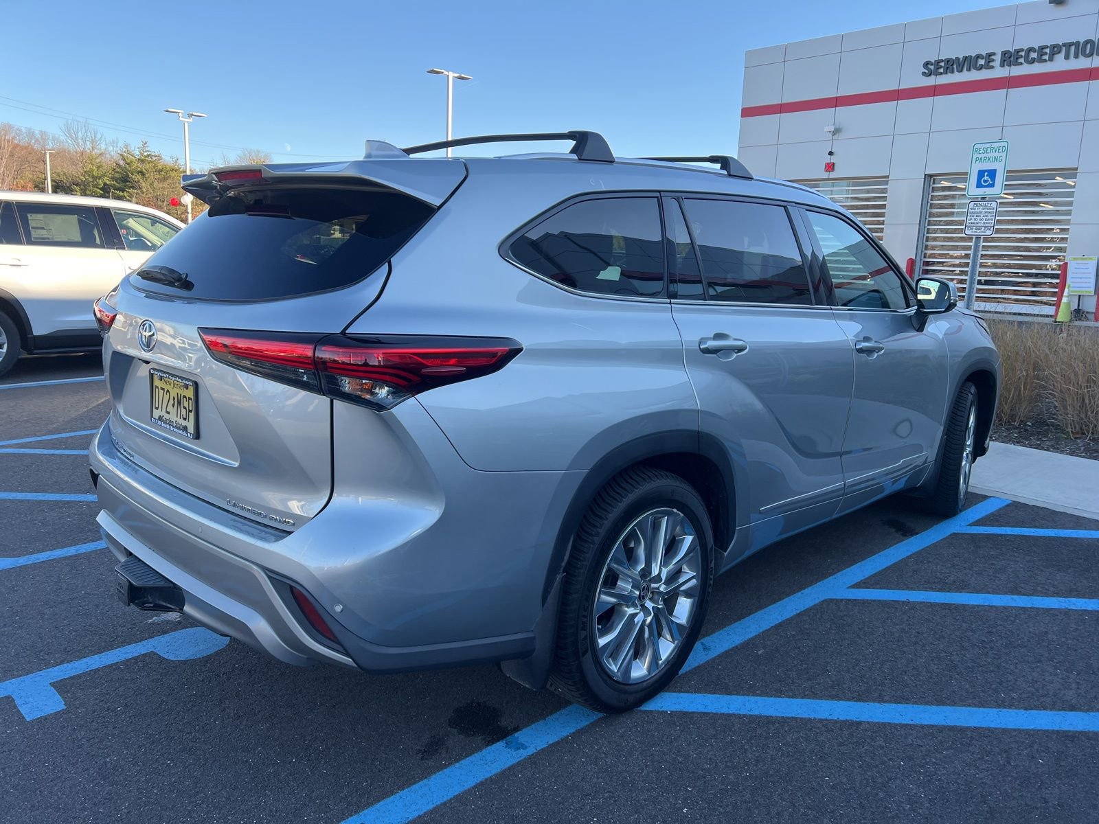 Thumbnail: 2020 Toyota Highlander - 3