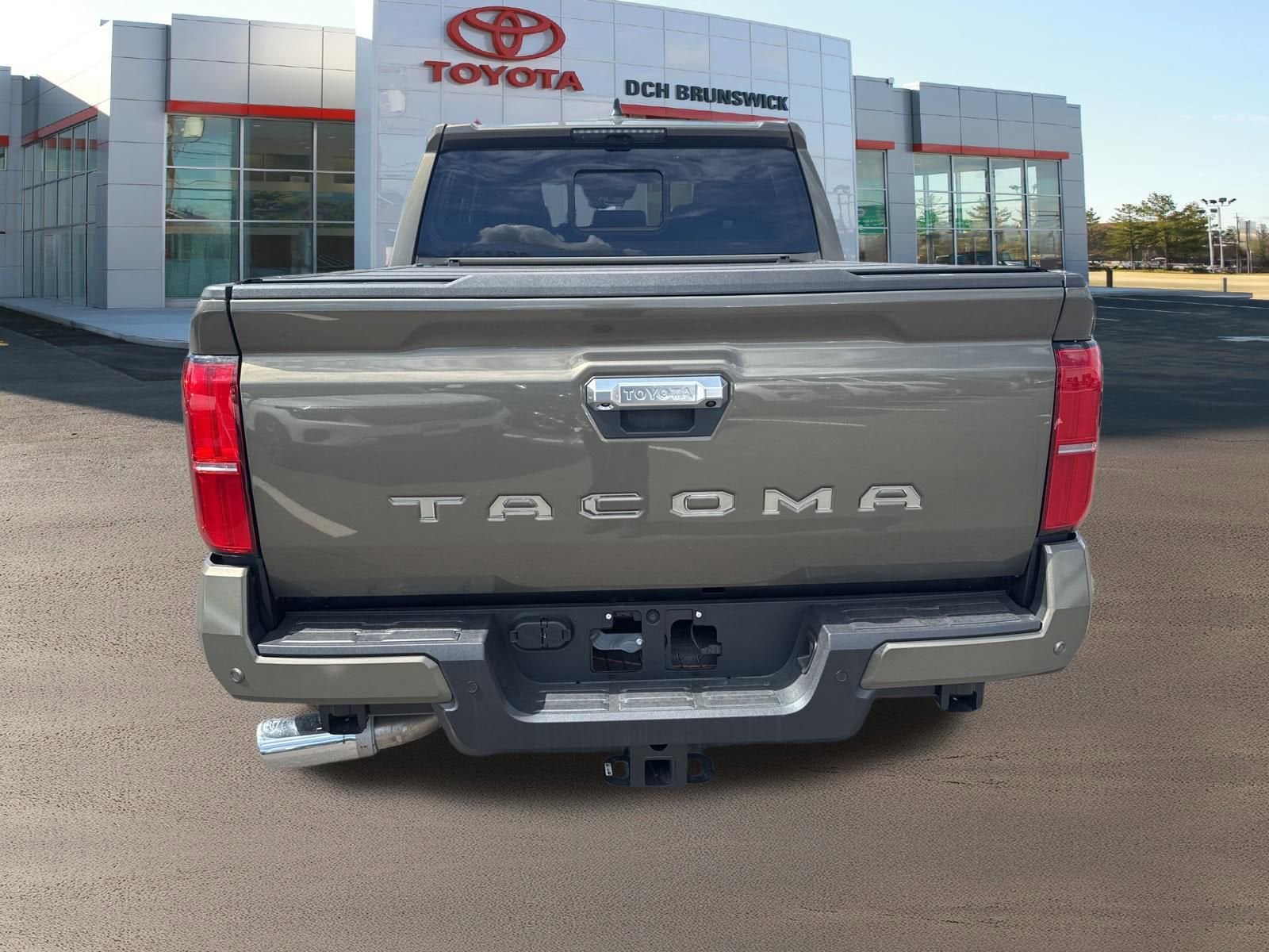 2026 Toyota Tacoma Limited - Photo 5