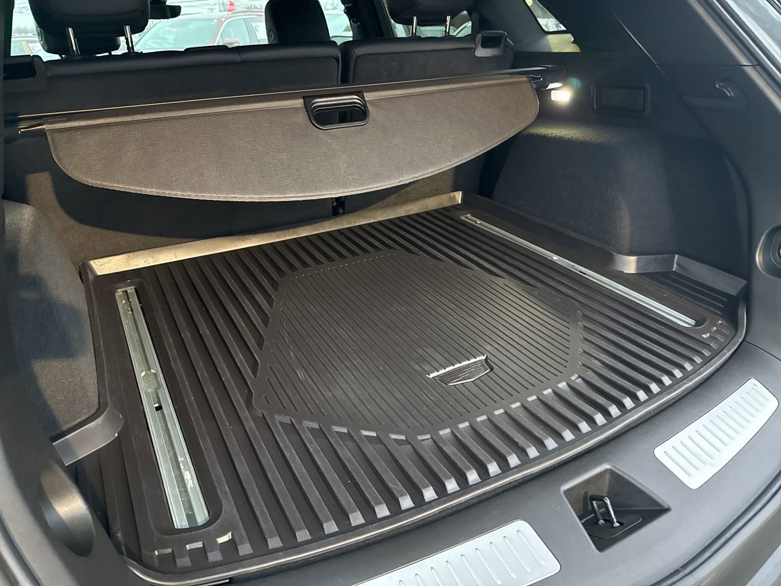 Thumbnail: 2023 Cadillac XT5 - 20