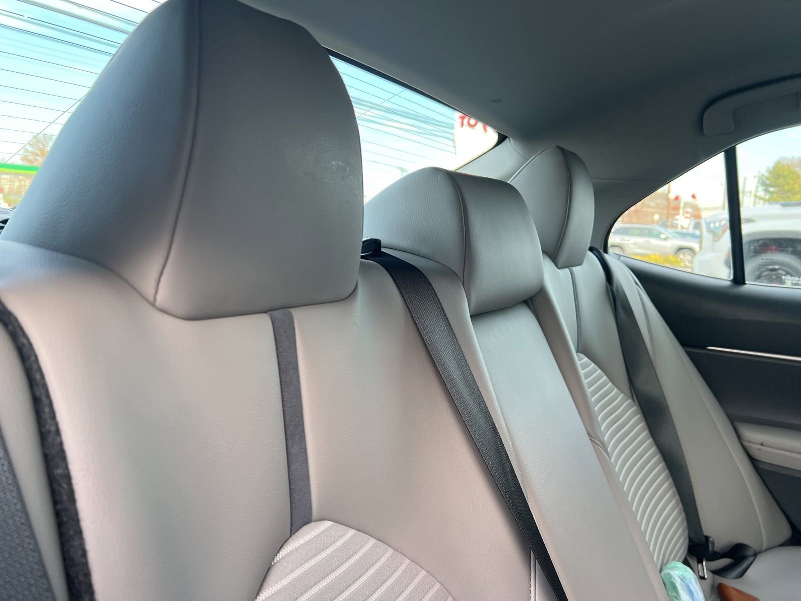 Thumbnail: 2022 Toyota Camry - 17