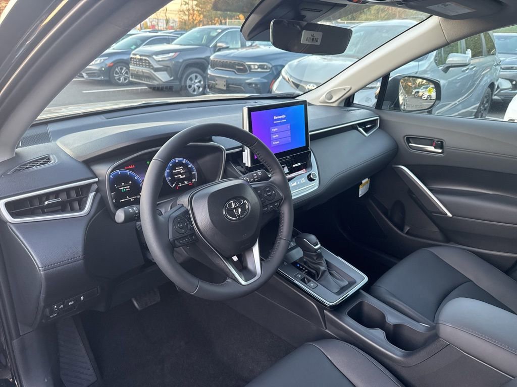 Thumbnail: 2026 Toyota Corolla Cross - 10