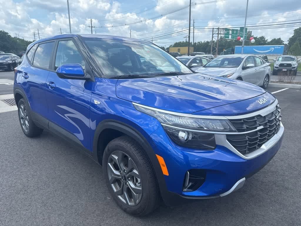 Thumbnail: 2024 Kia Seltos - 2