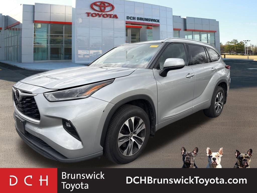 Thumbnail: 2021 Toyota Highlander - 1