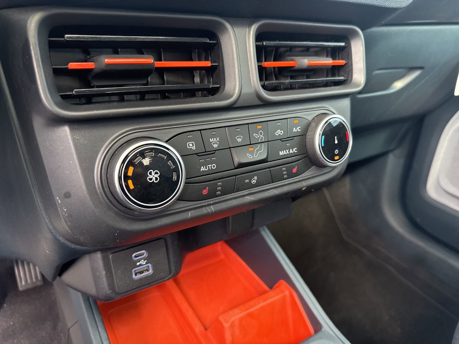 Thumbnail: 2024 Ford Maverick - 31