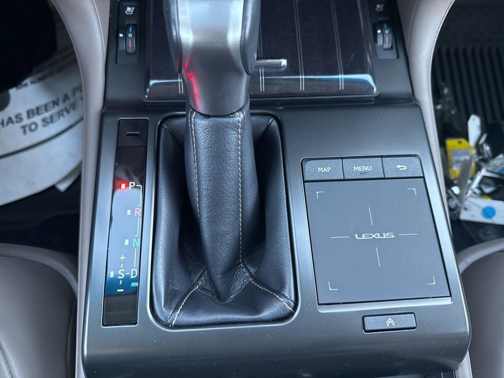 Thumbnail: 2022 Lexus GX - 31