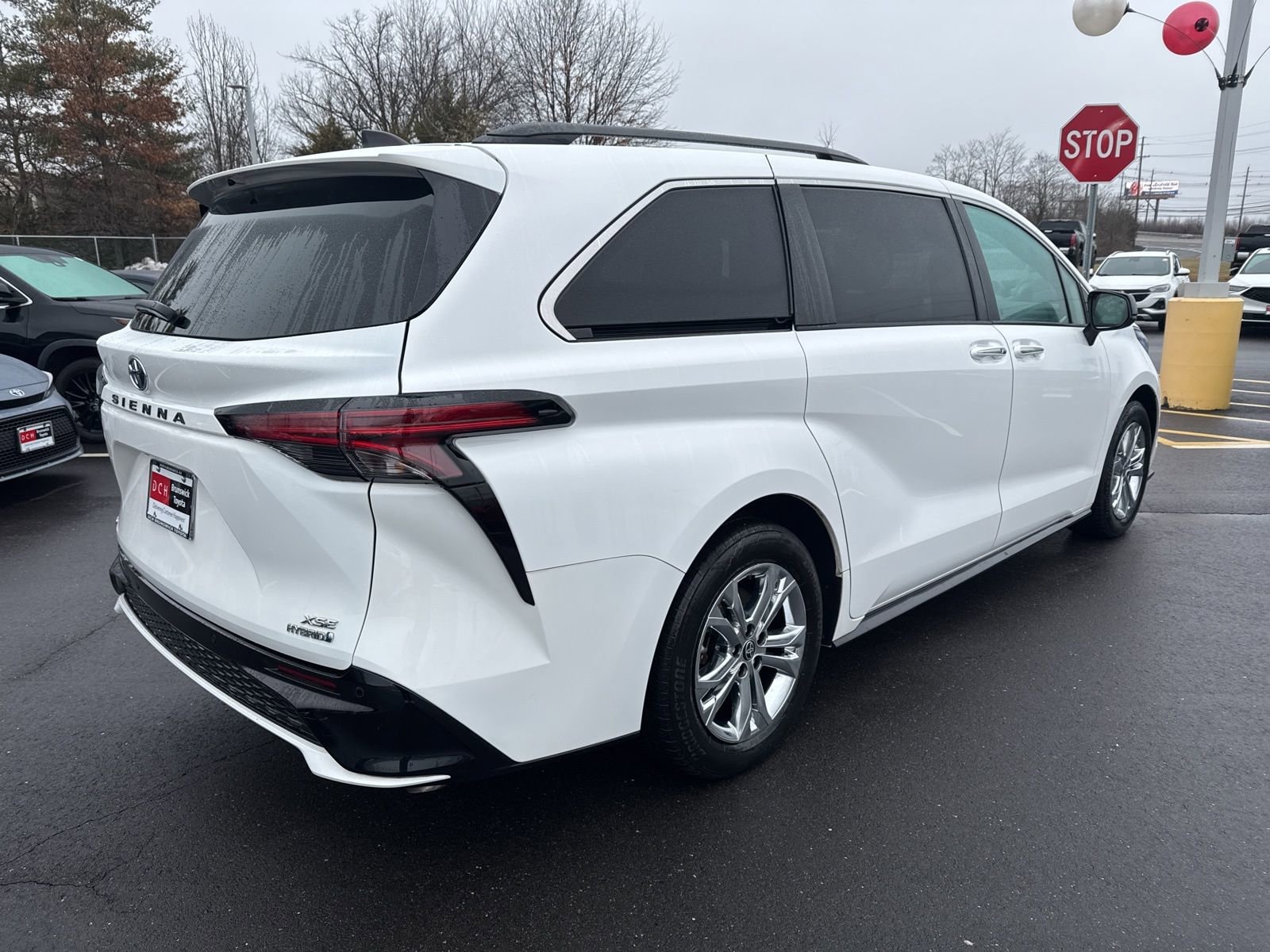 Thumbnail: 2023 Toyota Sienna - 5