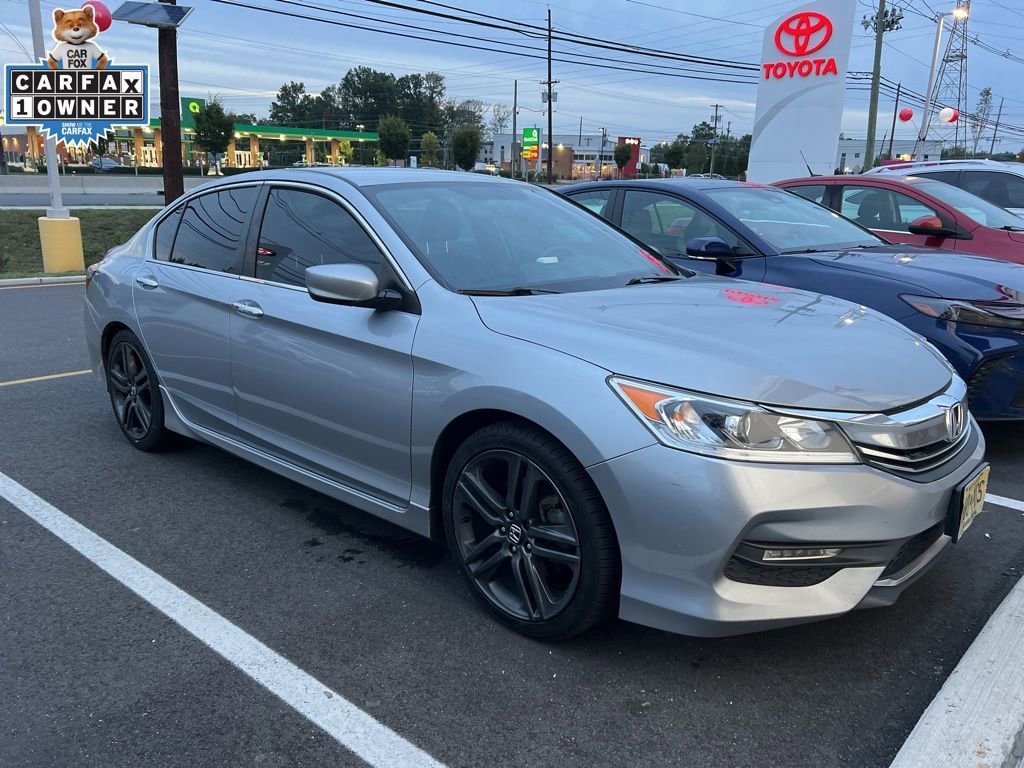 Thumbnail: 2017 Honda Accord - 2