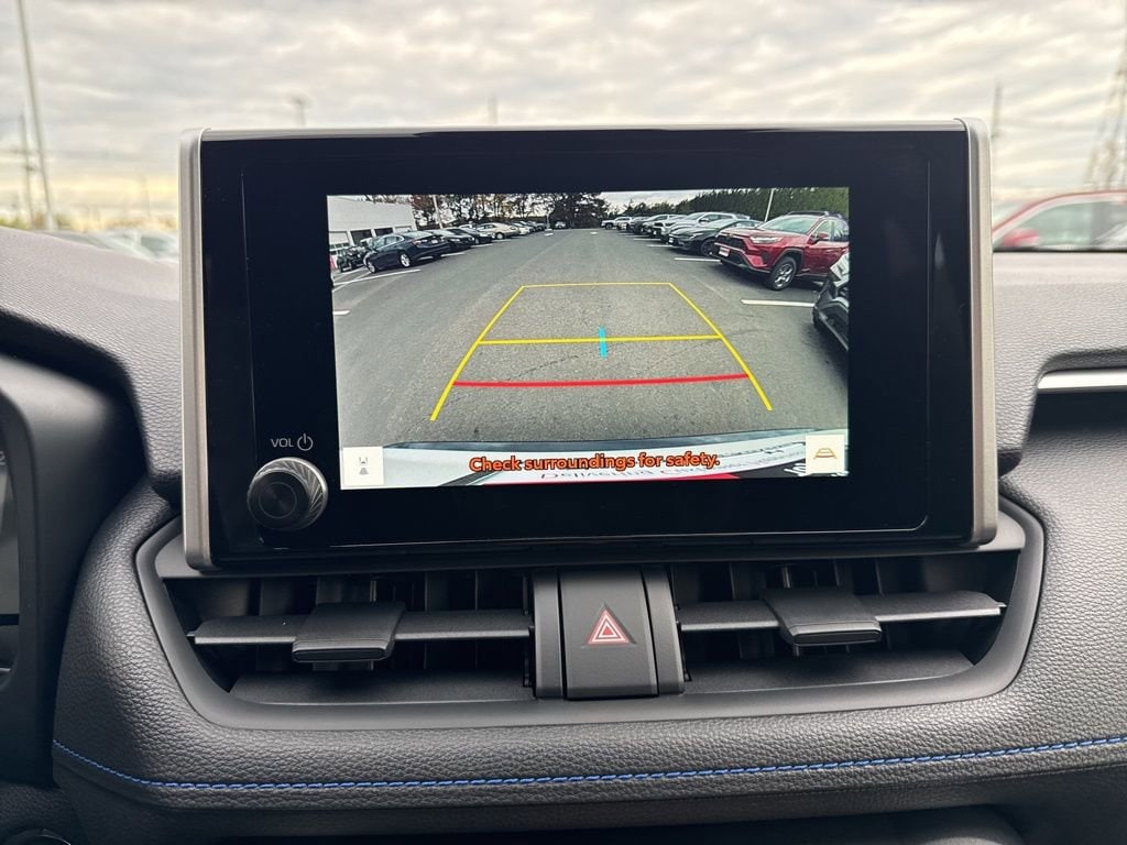 Thumbnail: 2025 Toyota RAV4 - 19