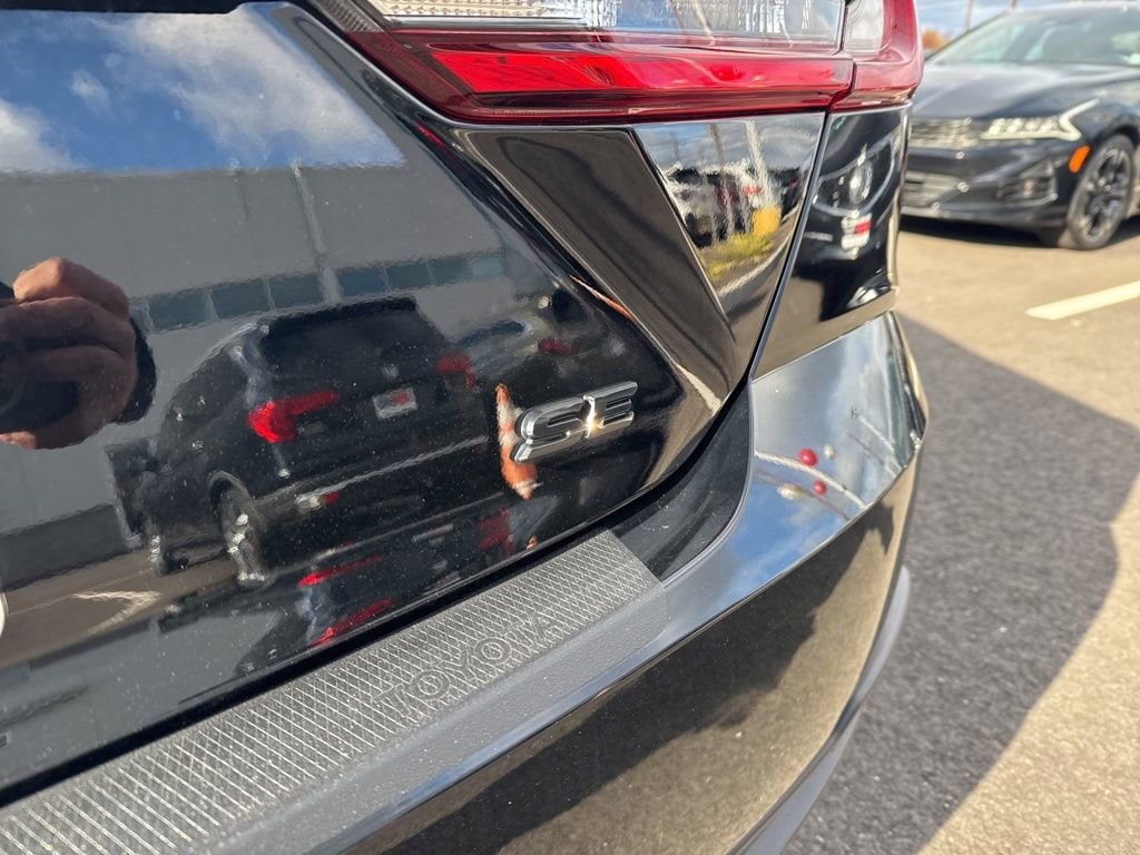 Thumbnail: 2025 Toyota Camry - 16