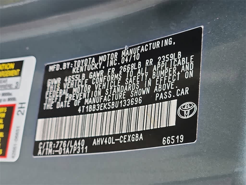 Thumbnail: 2011 Toyota Camry - 32