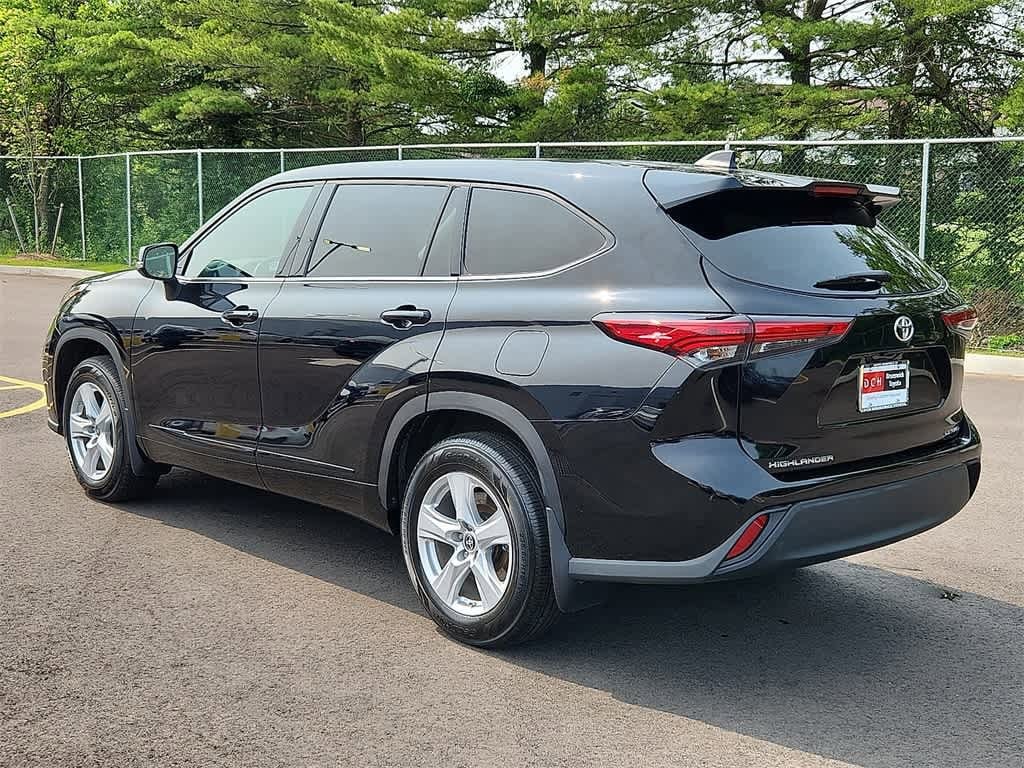 2022 Toyota Highlander LE 6