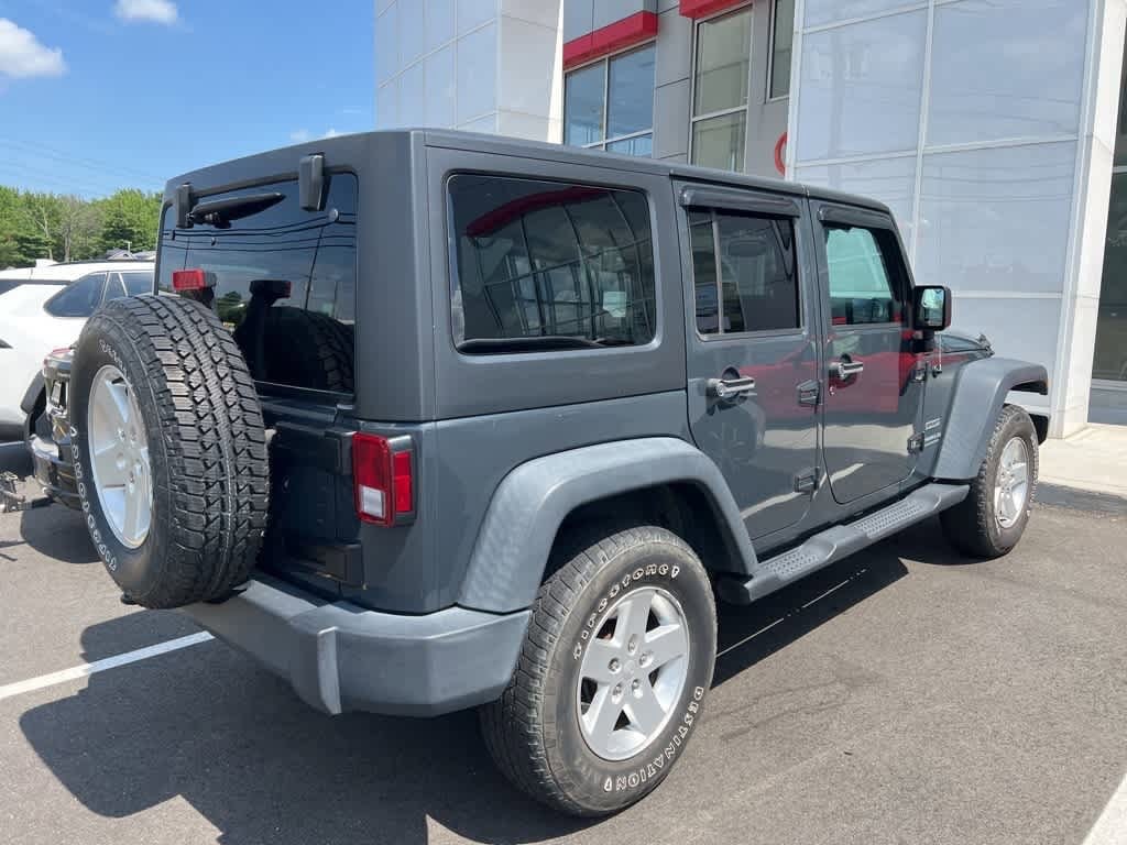 Thumbnail: 2017 Jeep Wrangler - 3