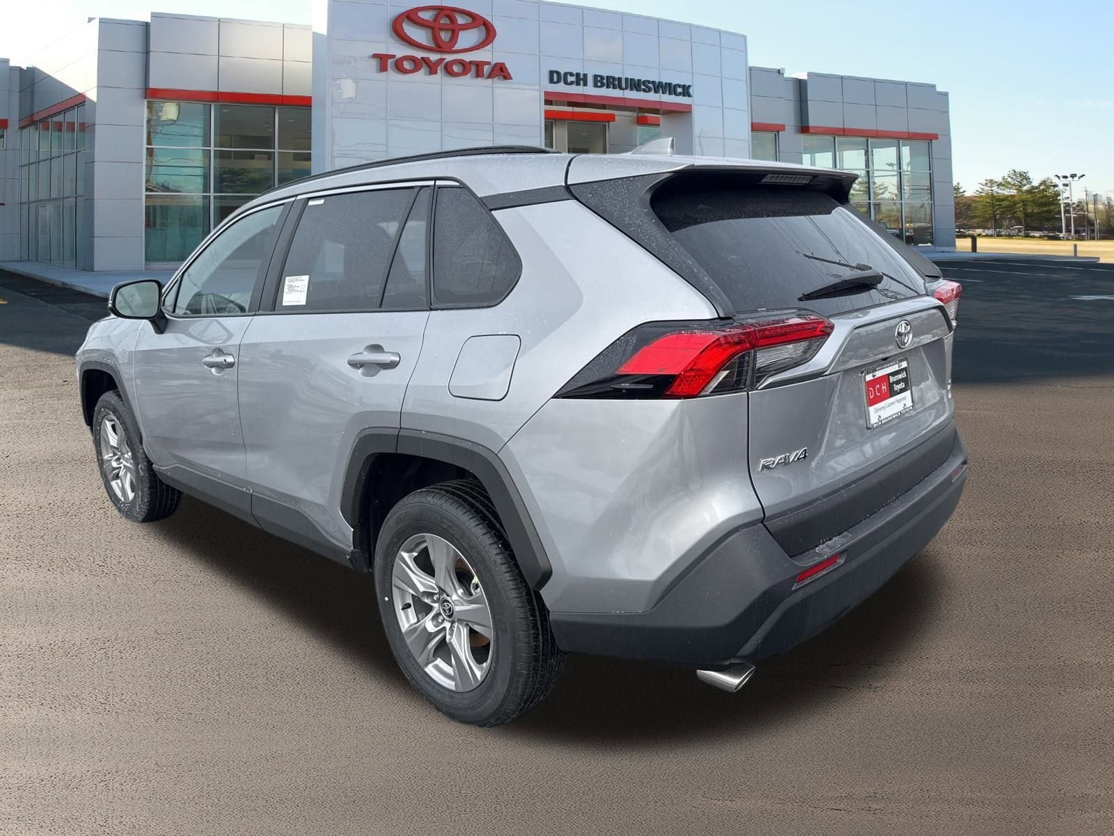 Thumbnail: 2025 Toyota RAV4 - 6