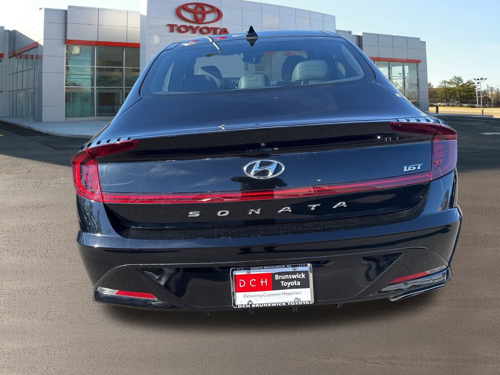 Thumbnail: 2023 Hyundai Sonata - 6