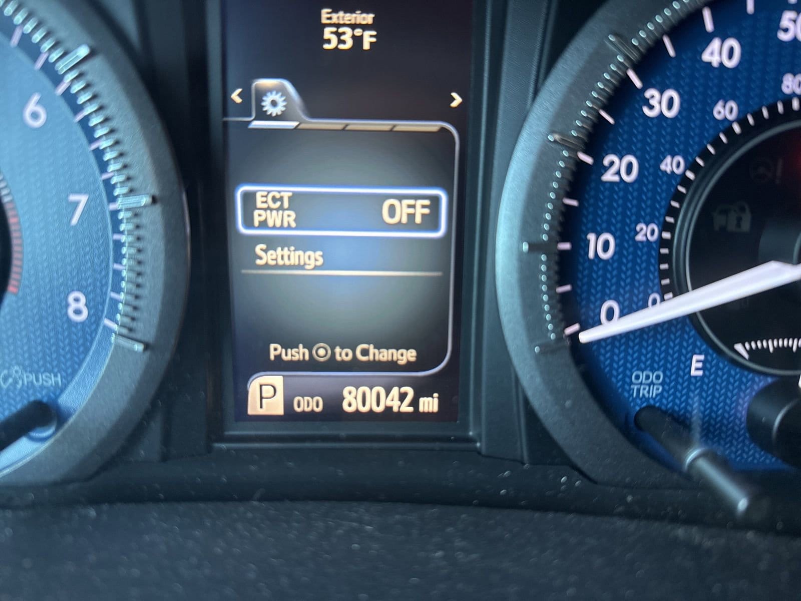 Thumbnail: 2017 Toyota Sienna - 16