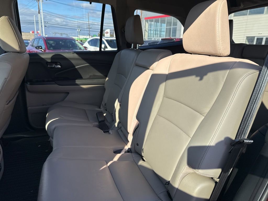 Thumbnail: 2022 Honda Pilot - 19