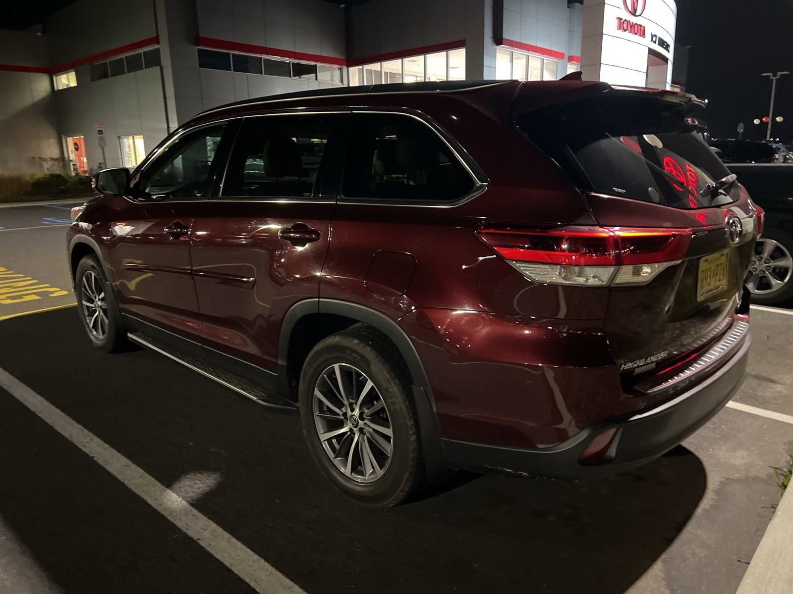 Thumbnail: 2019 Toyota Highlander - 3