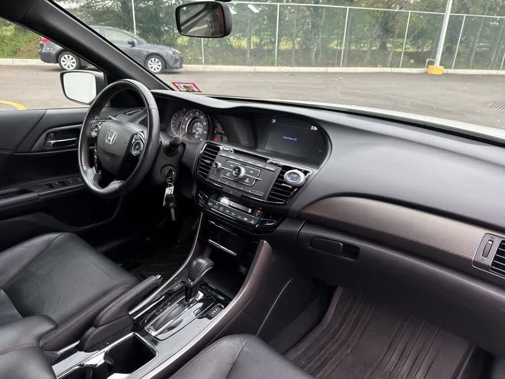 Thumbnail: 2017 Honda Accord - 17