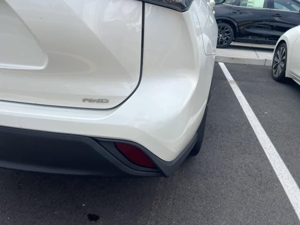2021 Toyota Highlander L 26