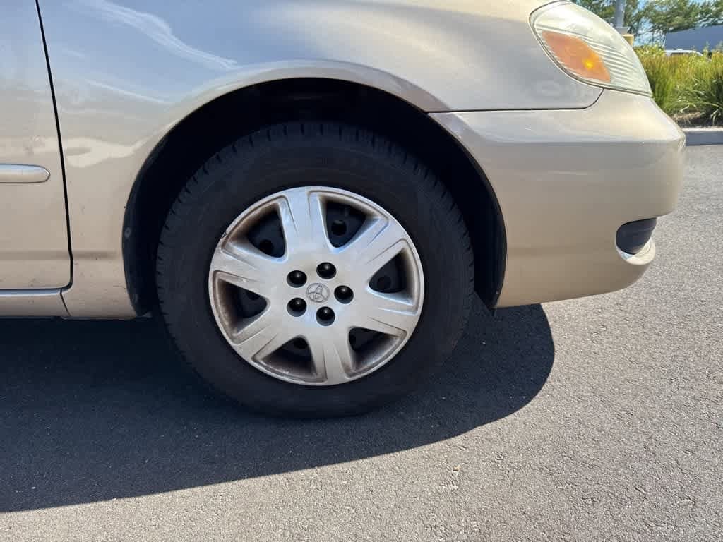 Thumbnail: 2005 Toyota Corolla - 14