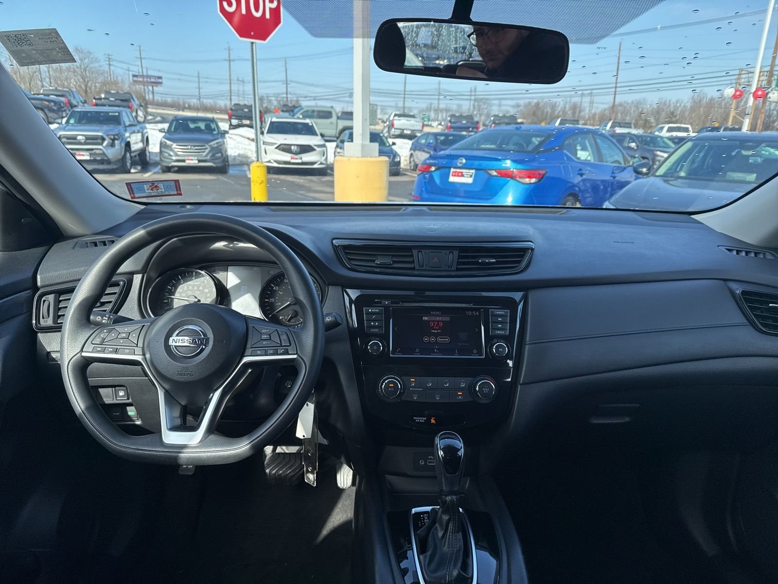 Thumbnail: 2018 Nissan Rogue - 23