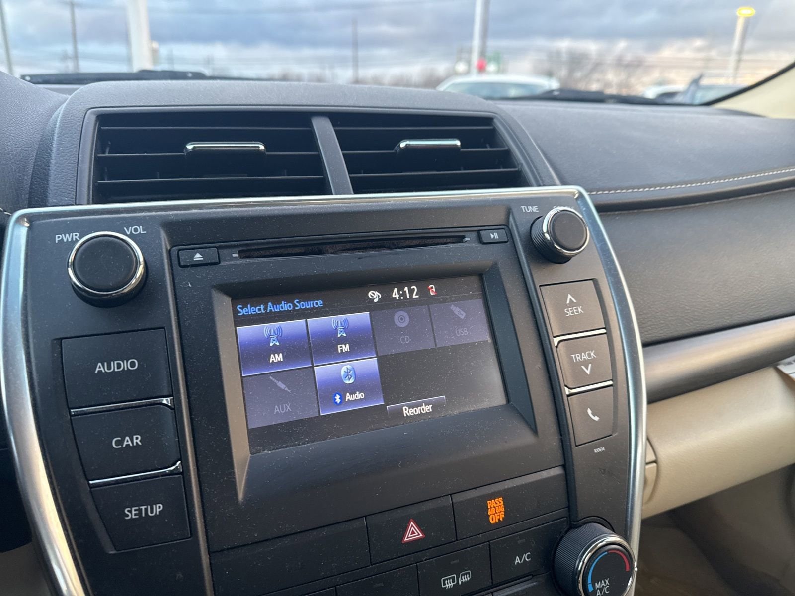 Thumbnail: 2016 Toyota Camry - 24